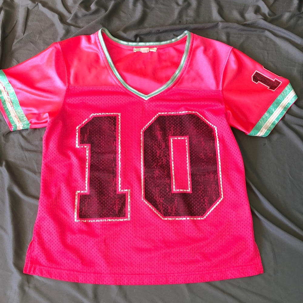 ‘10’ football jersey tee
